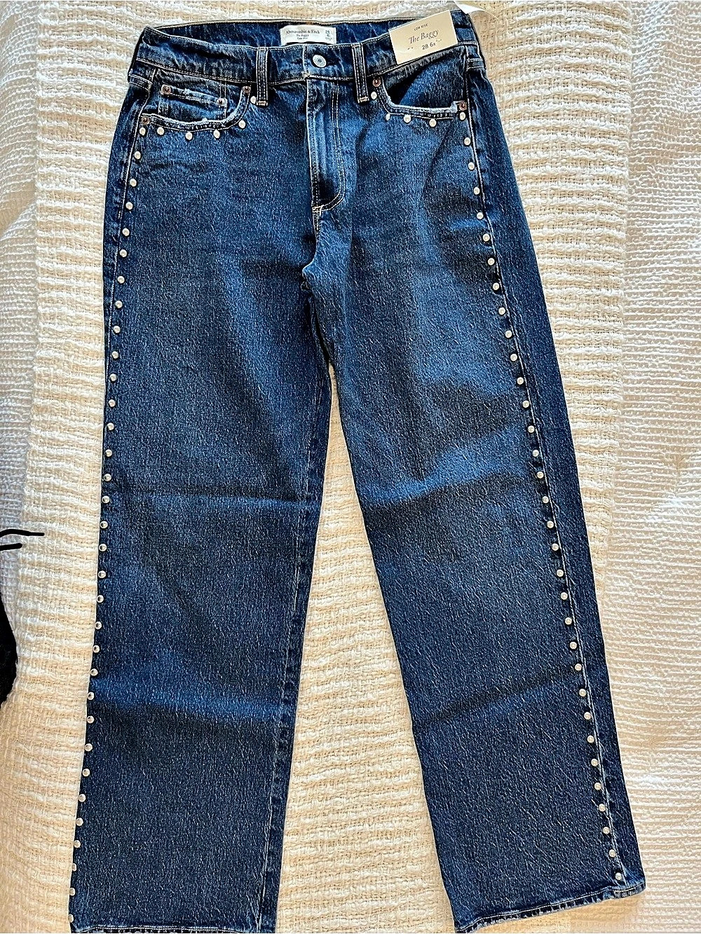Abercrombie & Fitch Studded Straight Leg Jeans Waist 28 NWT